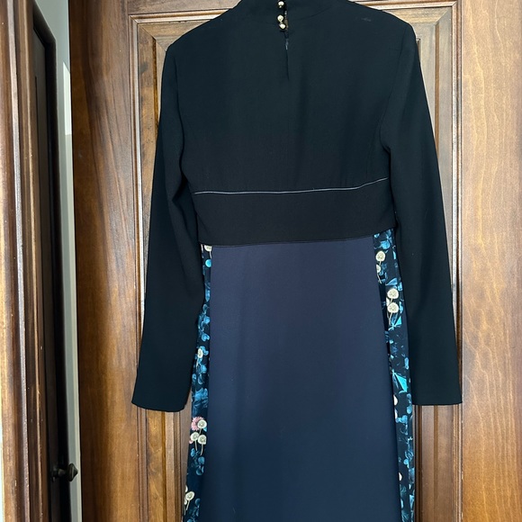 NWT: Class Roberto Cavalli dress SZ 6 - Picture 4 of 5